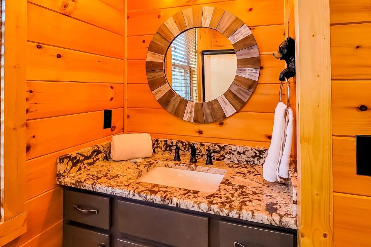3 Lazy Bears Chalet Gatlinburg Esterno foto