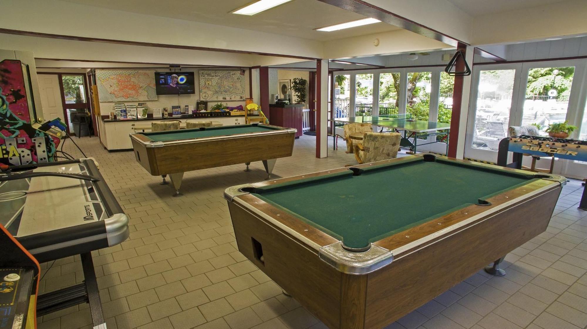 3 Lazy Bears Chalet Gatlinburg Esterno foto