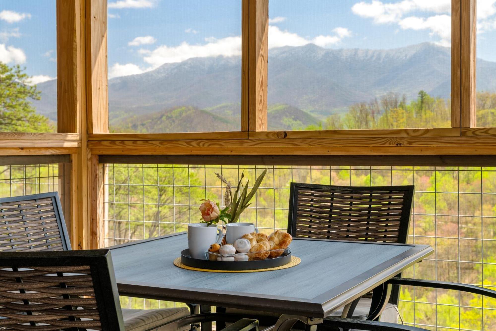3 Lazy Bears Chalet Gatlinburg Esterno foto