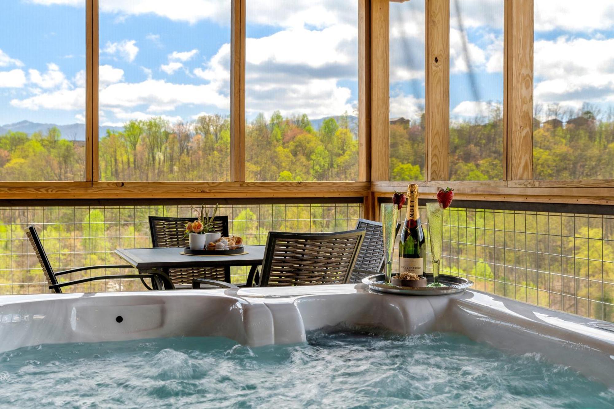 3 Lazy Bears Chalet Gatlinburg Esterno foto