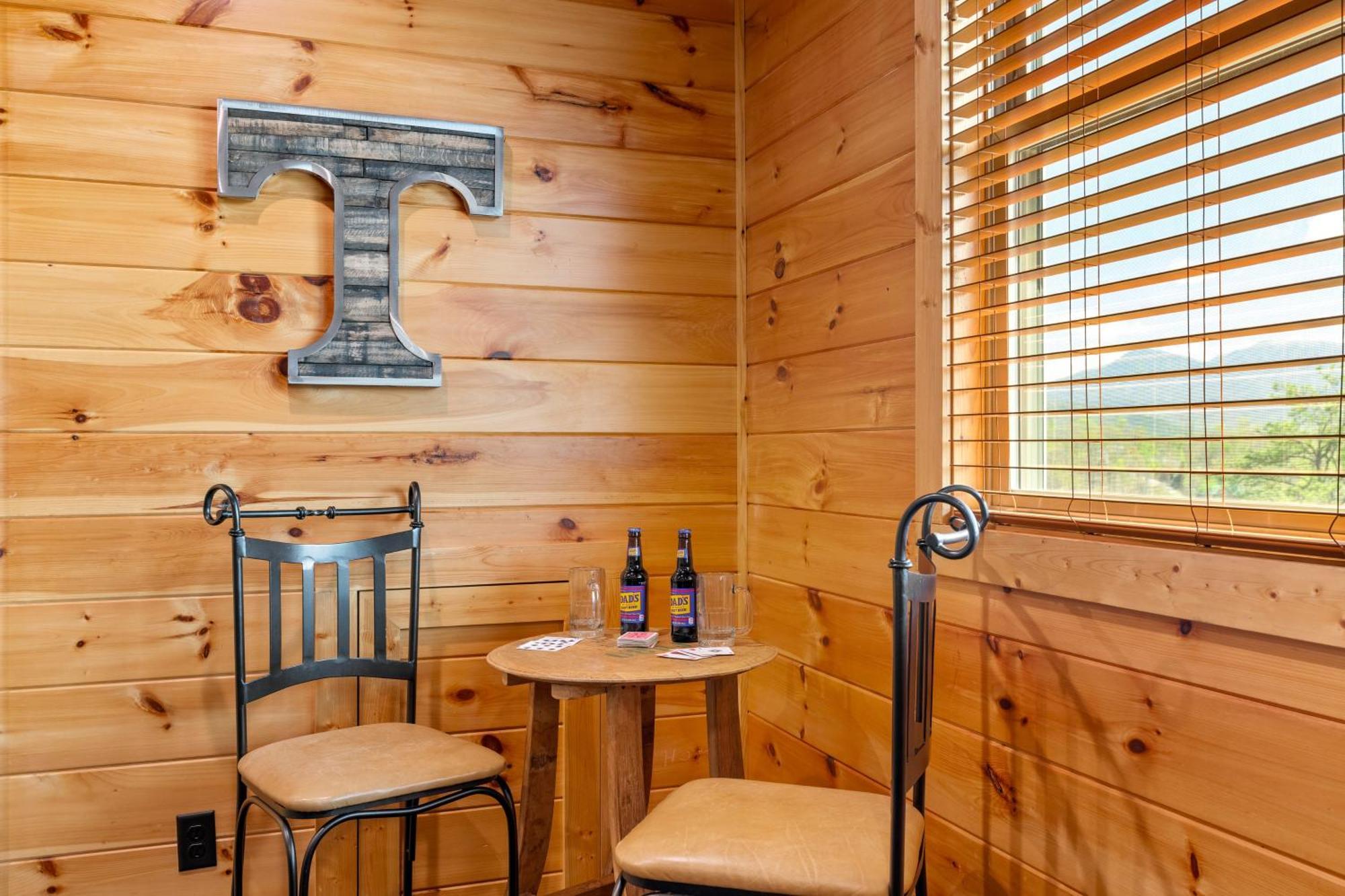 3 Lazy Bears Chalet Gatlinburg Esterno foto