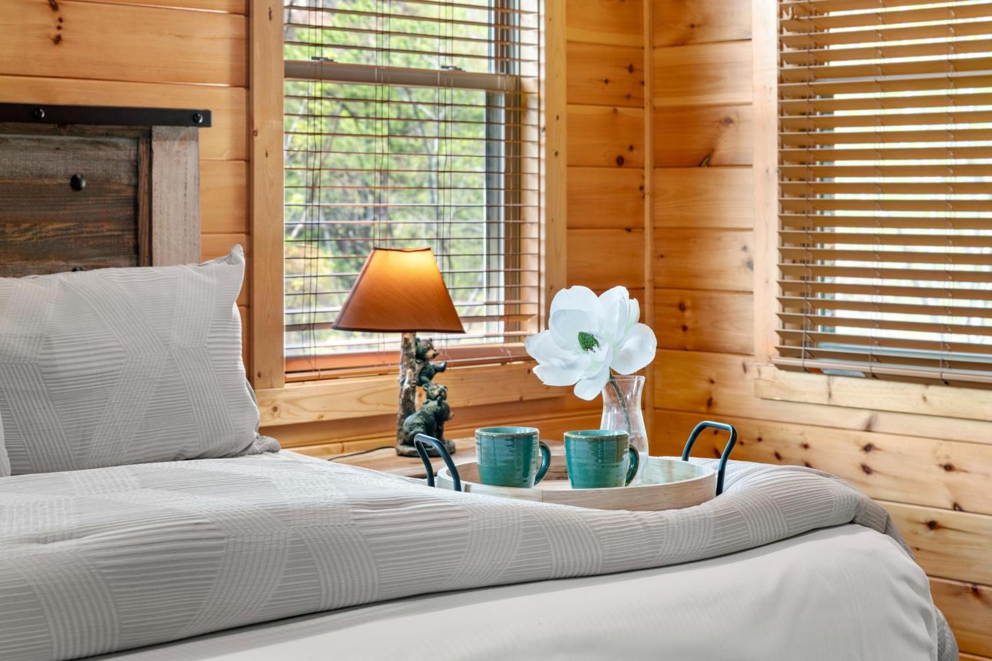 3 Lazy Bears Chalet Gatlinburg Esterno foto